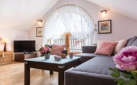Apart Styl Apartament Radowid z basenem, centrum miasta
